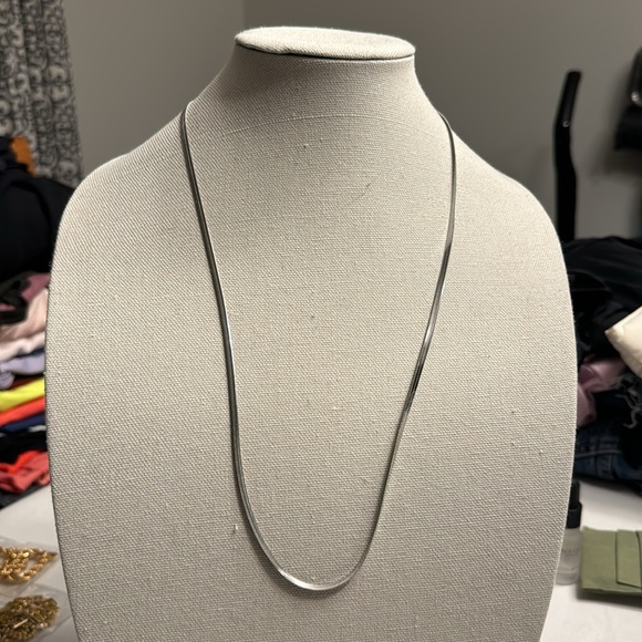 Twenty Compass Silver Chain - Picture 2 of 6